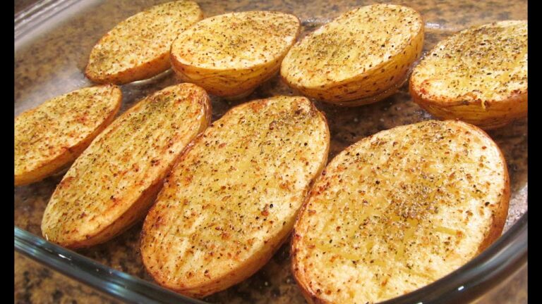 Descubre la deliciosa receta de patatas al horno en solo 3 pasos