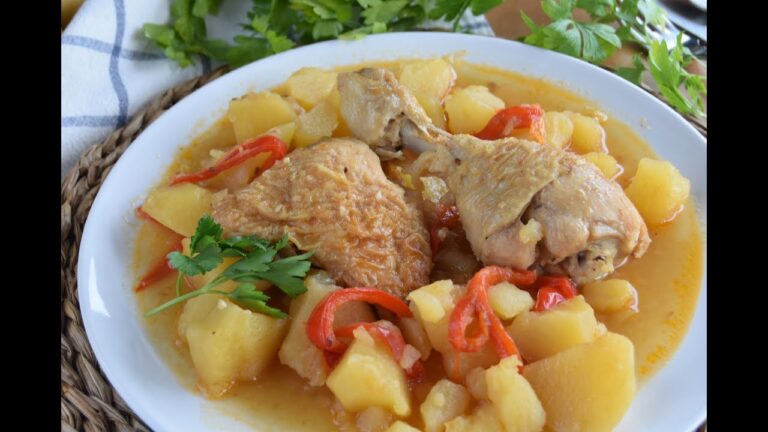 Deléitate con un jugoso pollo guisado con patatas en sencillos pasos