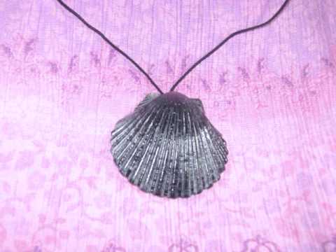 Aprende a crear un collar tropical con conchas marinas