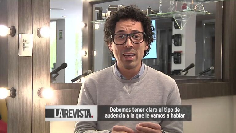 Conquista al público con tu voz: Aprende a hacer una expresión oral efectiva en 7 pasos.