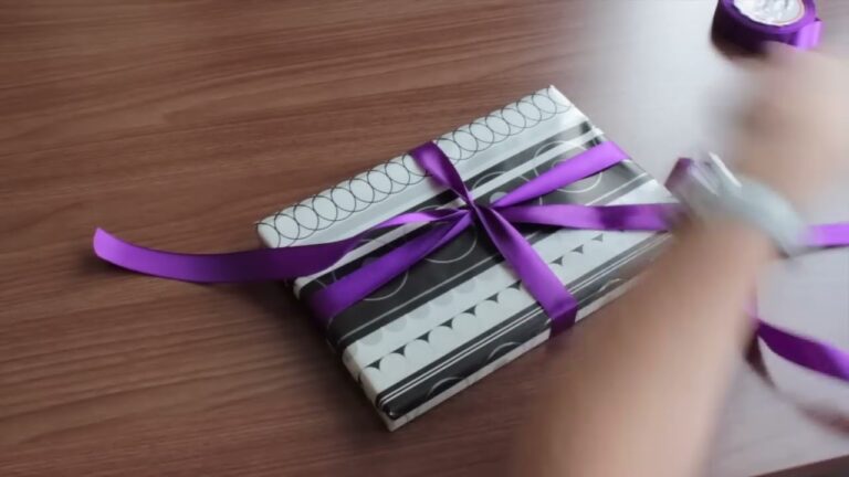 Aprende a hacer lazos perfectos para regalos ¡Fácil y rápido!