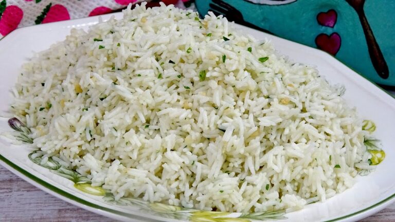 Descubre cómo hacer un arroz de acompañamiento perfecto en 5 sencillos pasos