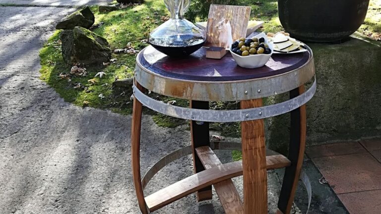 Transforma un barril de vino en una mesa única con estos consejos