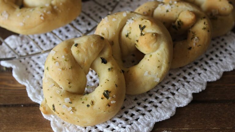 Aprende a hacer deliciosas rosquillas de pan: ¡sorprende a todos con tu habilidad culinaria!